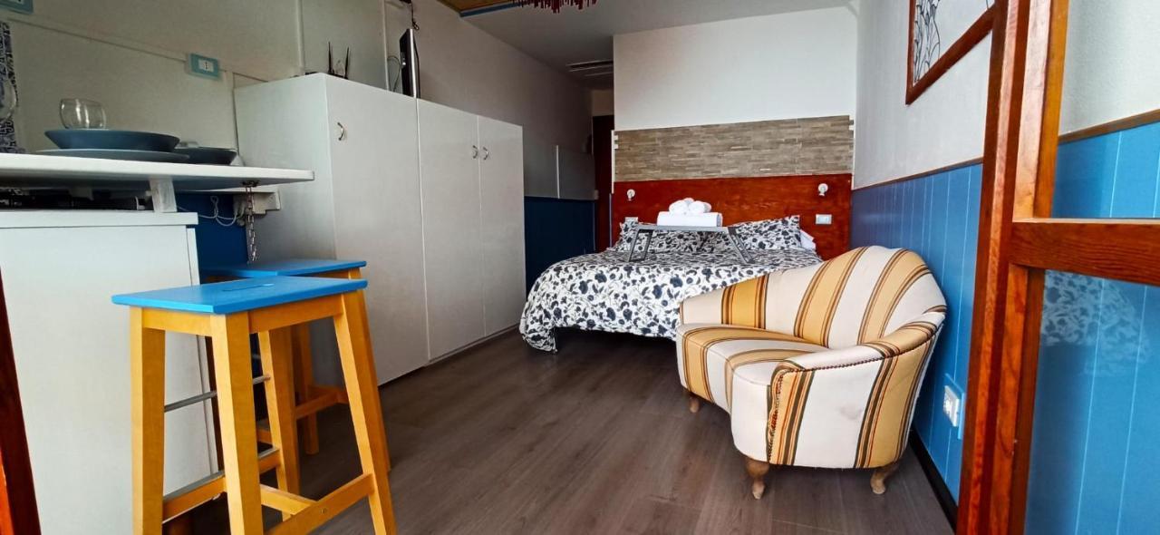 "Sea-See" Studio Taormina Center - Bellissima Vista Mare - Corner Kitchen Εξωτερικό φωτογραφία
